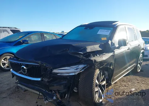 2022 Volvo Xc90 T6 Momentum 7 Passenger z USA, uszkodzony, nr VIN YV4A22PK2N1868257